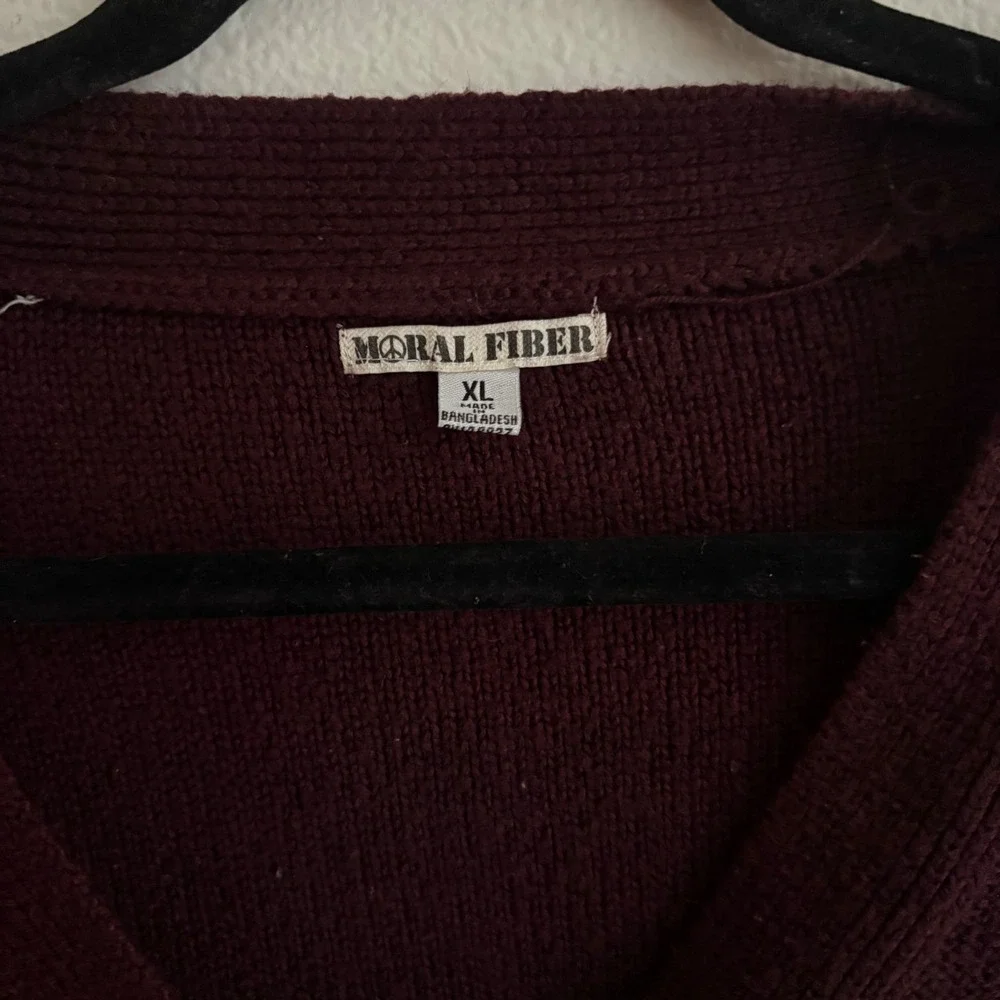 Moral Fiber Burgundy Cable Knit Cropped V Neck Button Cardigan Sweater Women XL - Picture 5 of 7